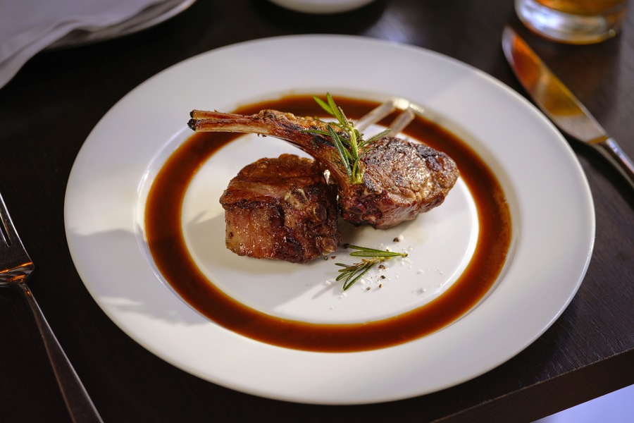 RCI Chops Grille D.Heumann.jpg
